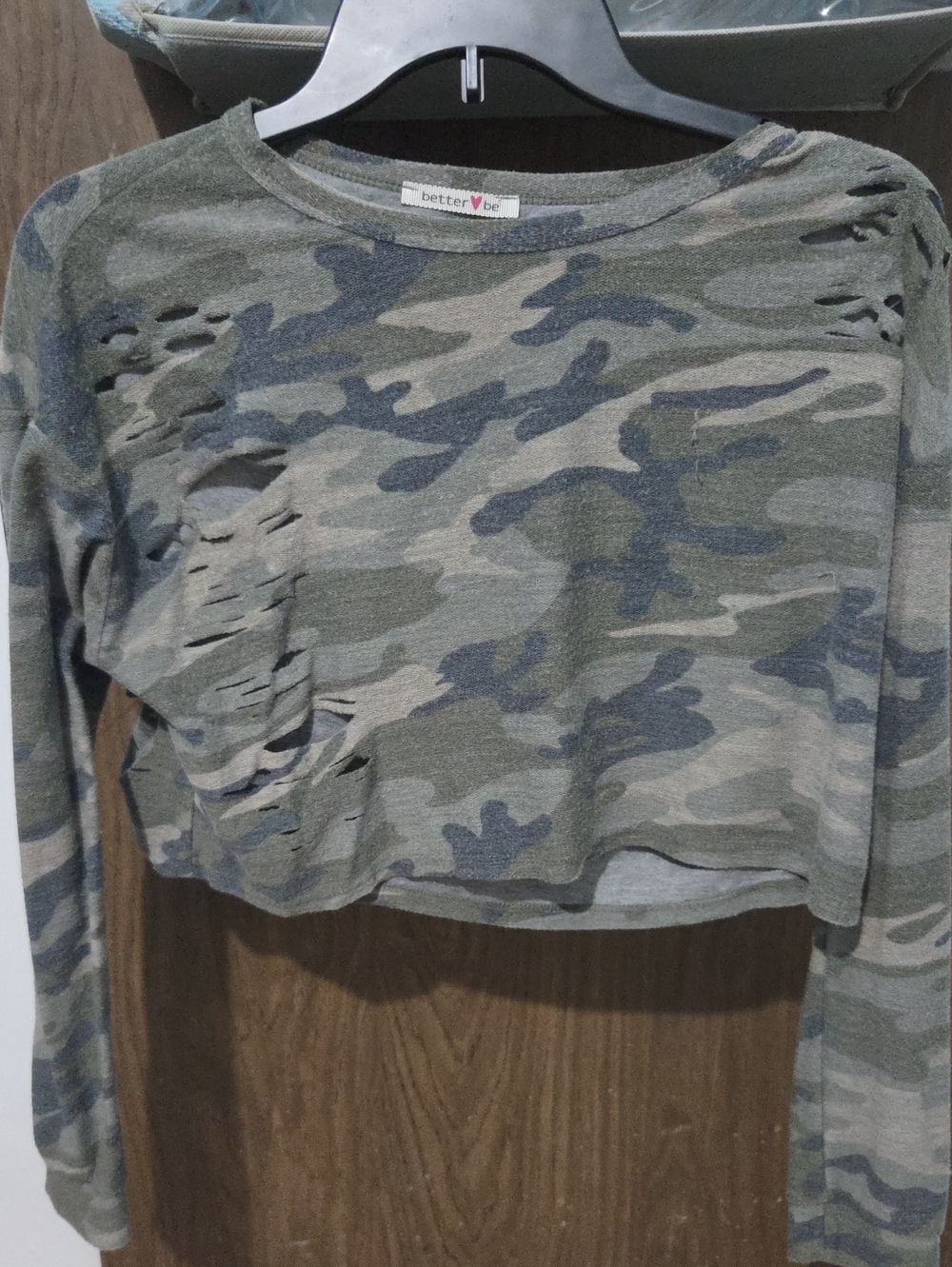 Women's Long Sleeve Distressed Camo Crop Top